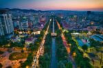 Kërkoni makina me qera në Tiranë? Trio Car Rent ofron çmime të përballueshme, një flotë të larmishme dhe shërbim cilësor për udhëtimin tuaj të përsosur në kryeqytetin shqiptar.