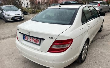 Rent Mercedes Mercedes c classe 