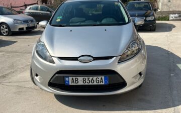 Rent Ford Fiesta 2012 